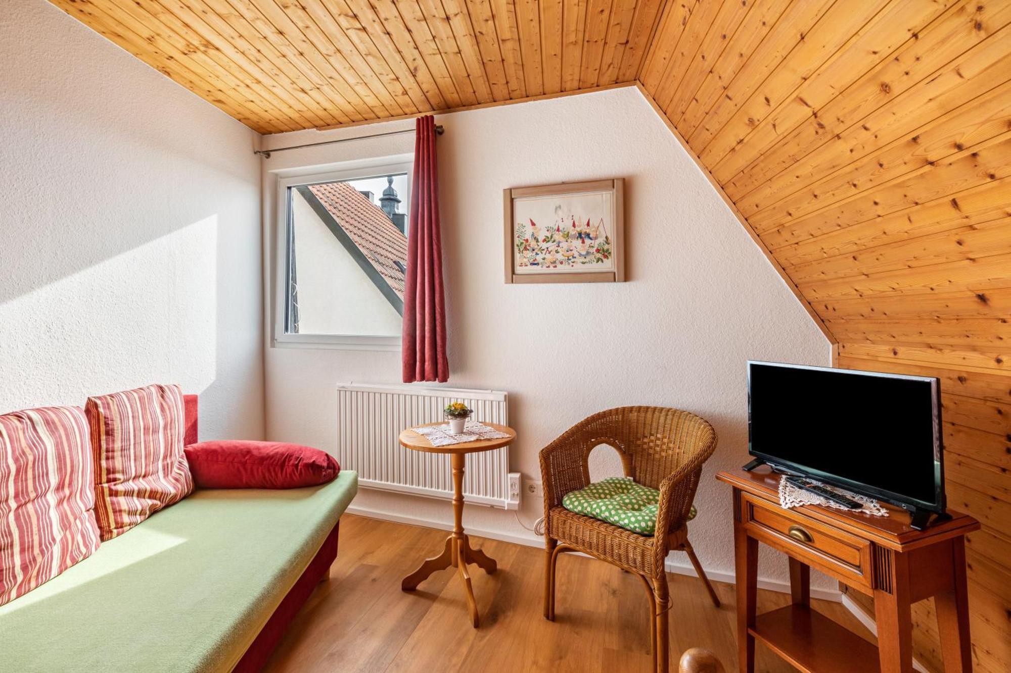 Apartmenthaus Ferienwohnungen Sila فاينشتاد المظهر الخارجي الصورة