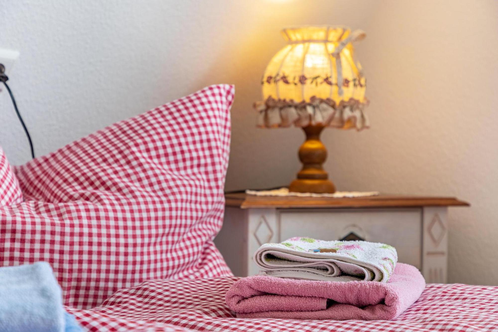 Apartmenthaus Ferienwohnungen Sila فاينشتاد المظهر الخارجي الصورة
