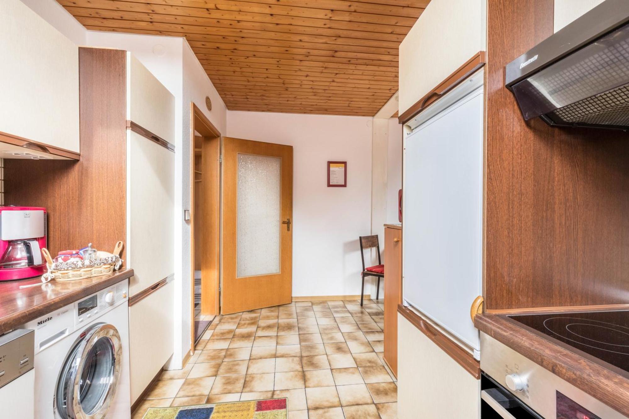 Apartmenthaus Ferienwohnungen Sila فاينشتاد المظهر الخارجي الصورة